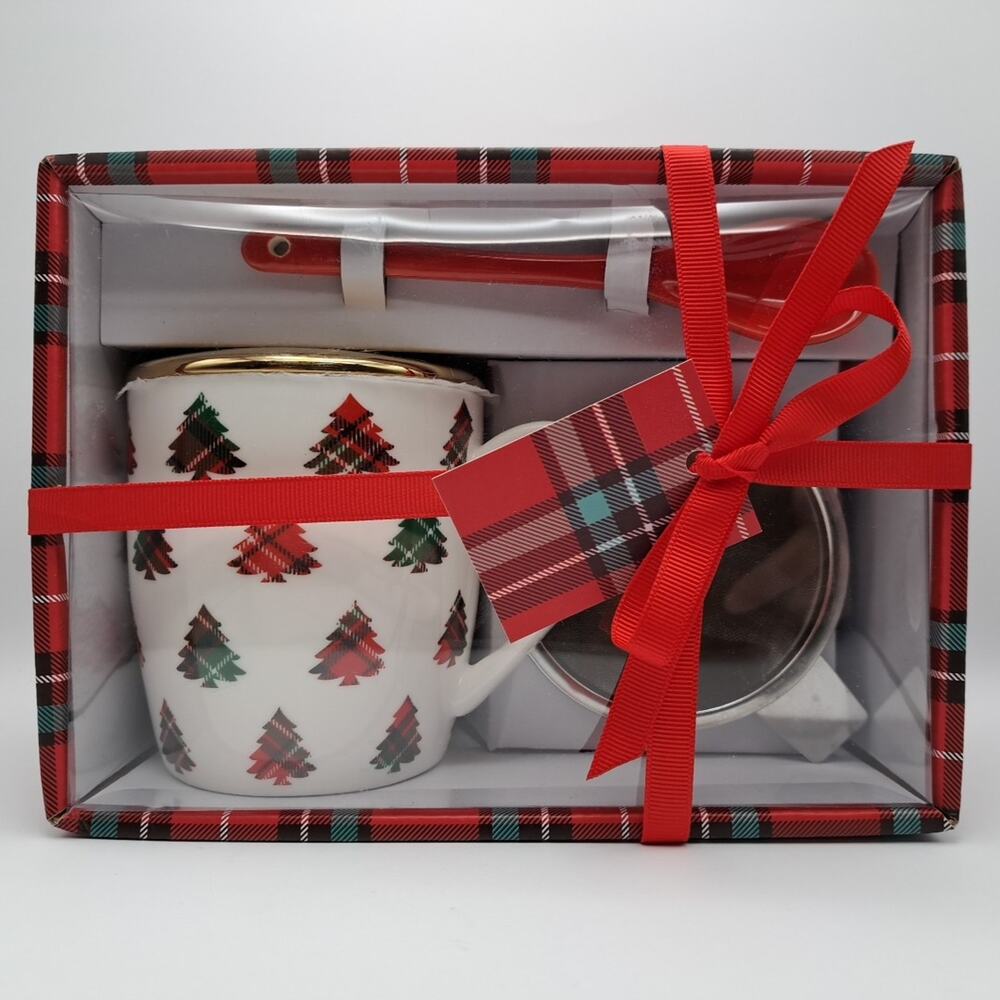 NEW Coco + Lola Tea Set 4-pc Gift Box Mug Infuser Lid Spoon Plaid Christmas Tree